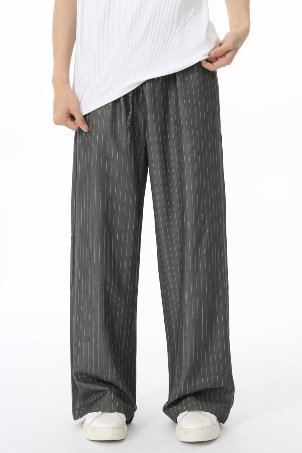 Pantalon décontracté à rayures